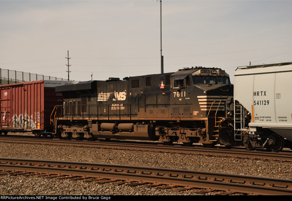 NS 7611